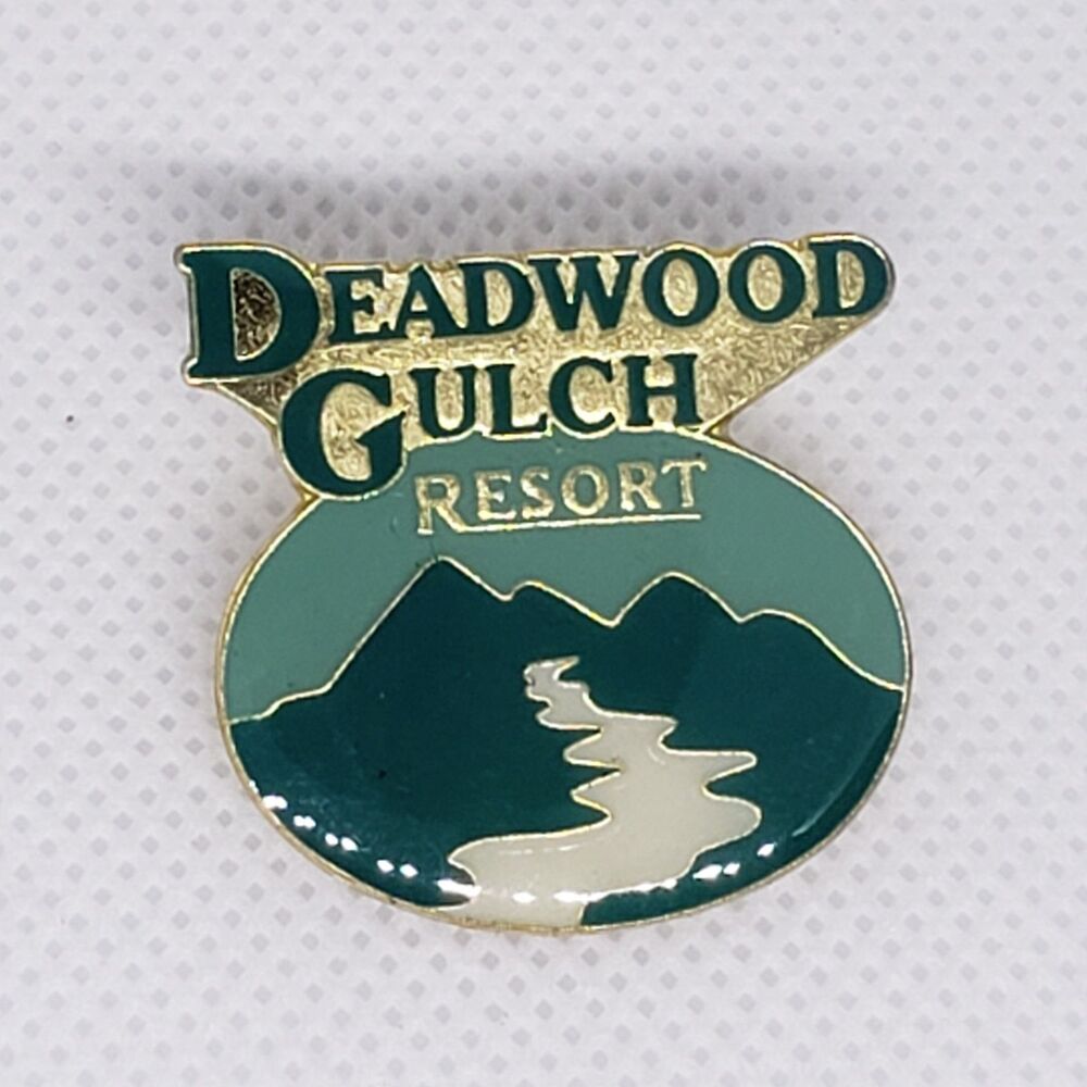 Vintage souvenir Lapel Pin Deadwood Gulch Resort Deadwood South Dakota Hat Vest
